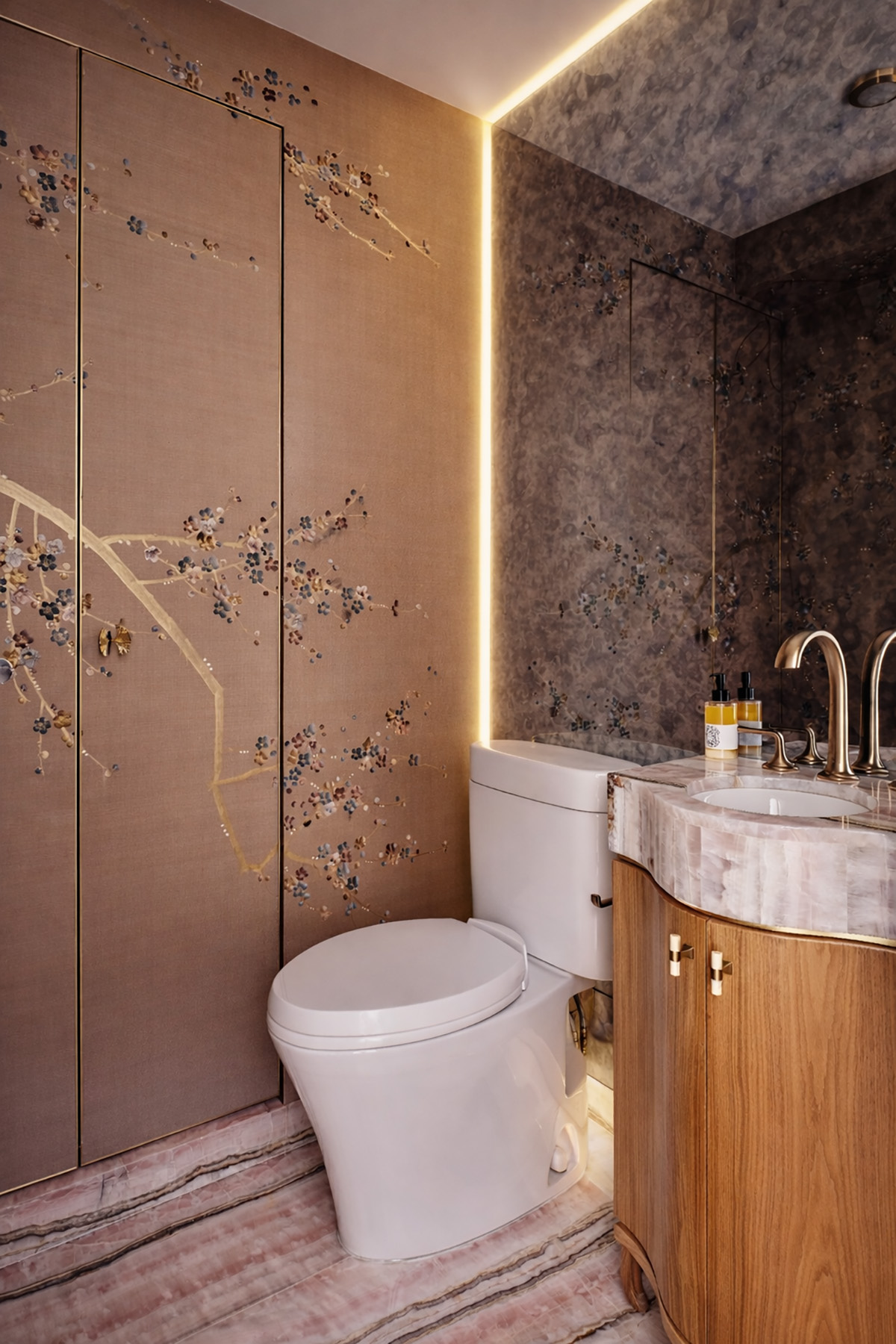 Wallpaper bathroom