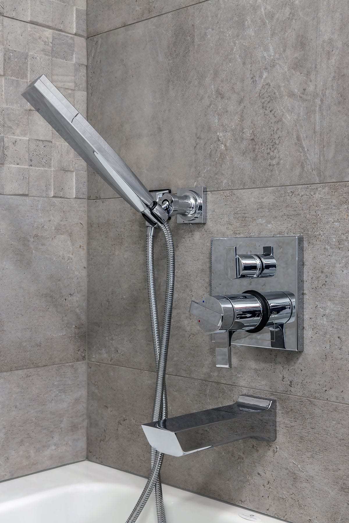 Matching Plumbing fixtures