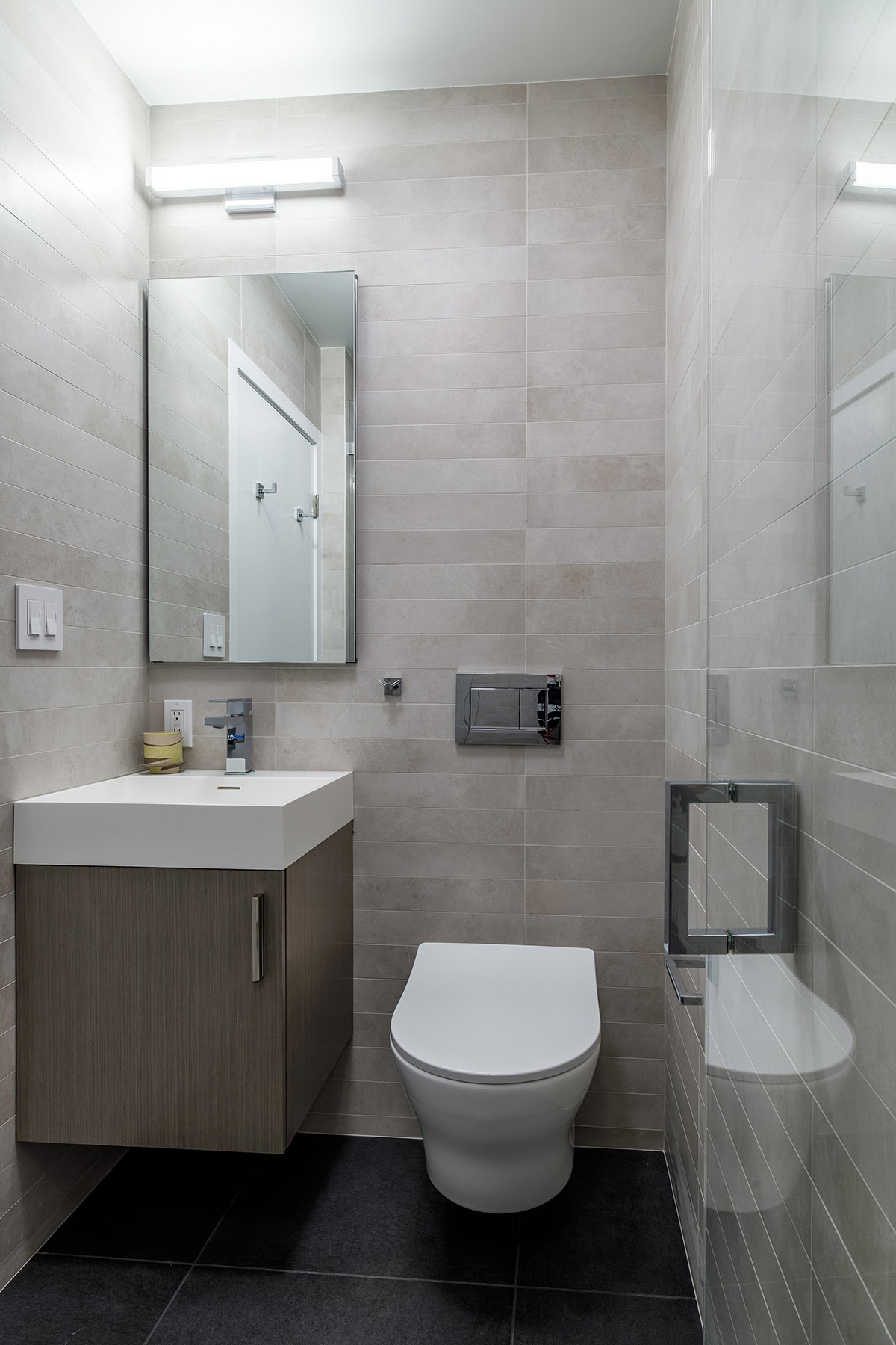 Small Bathroom with wall-hung toilet