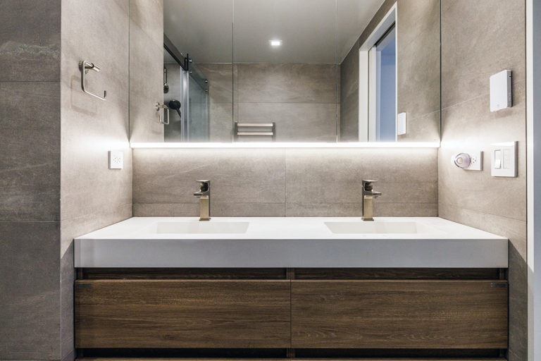 Why Porcelain is Good For Bathrooms