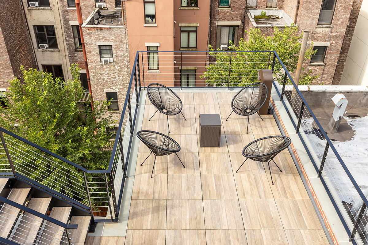 New Manhattan Roof Deck