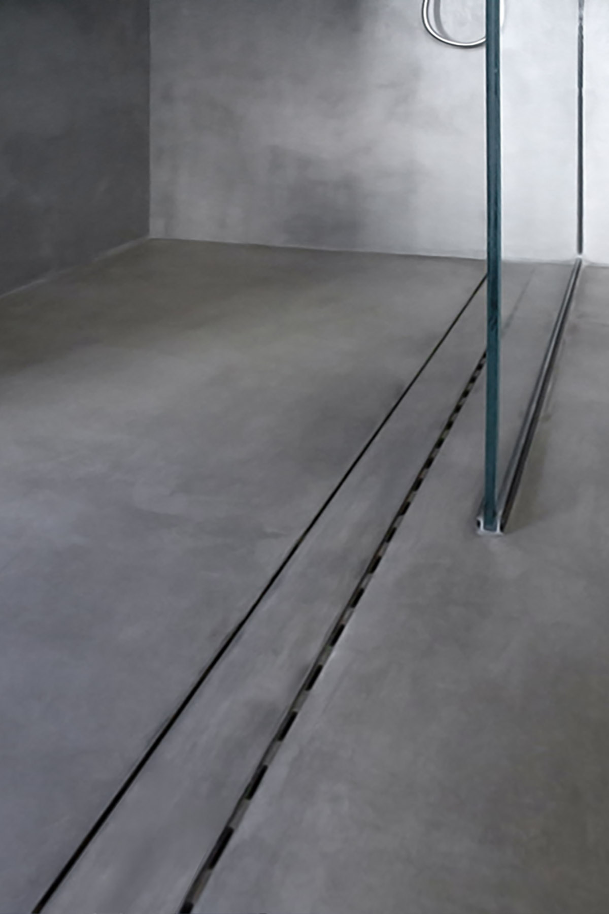 Curbless Shower with Linear Drain